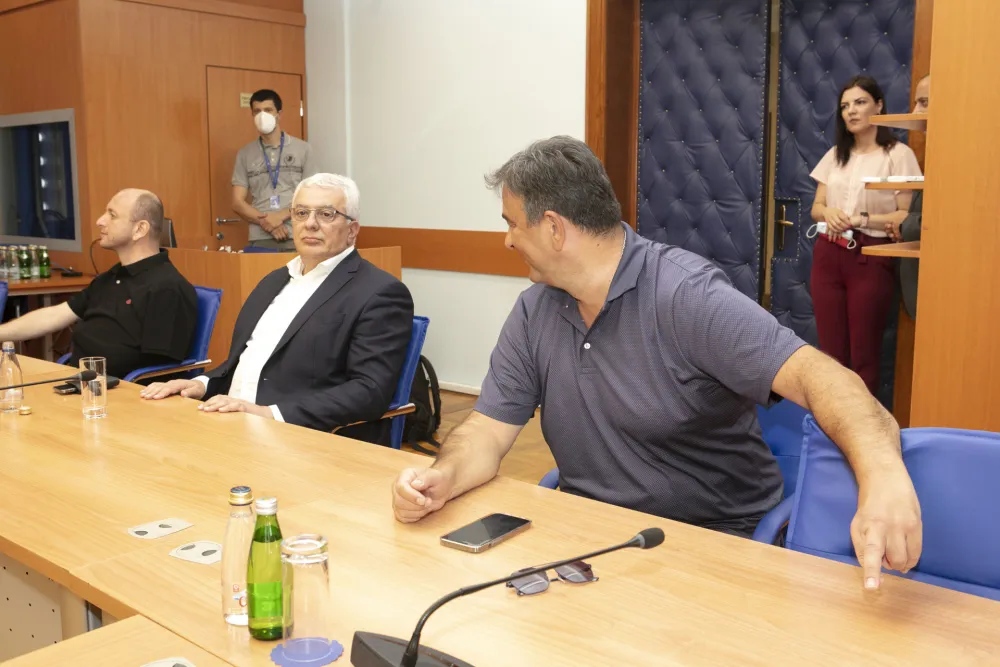 На иницијативу ДФ-а: Састанак парламентарне већине заказан за сјутра