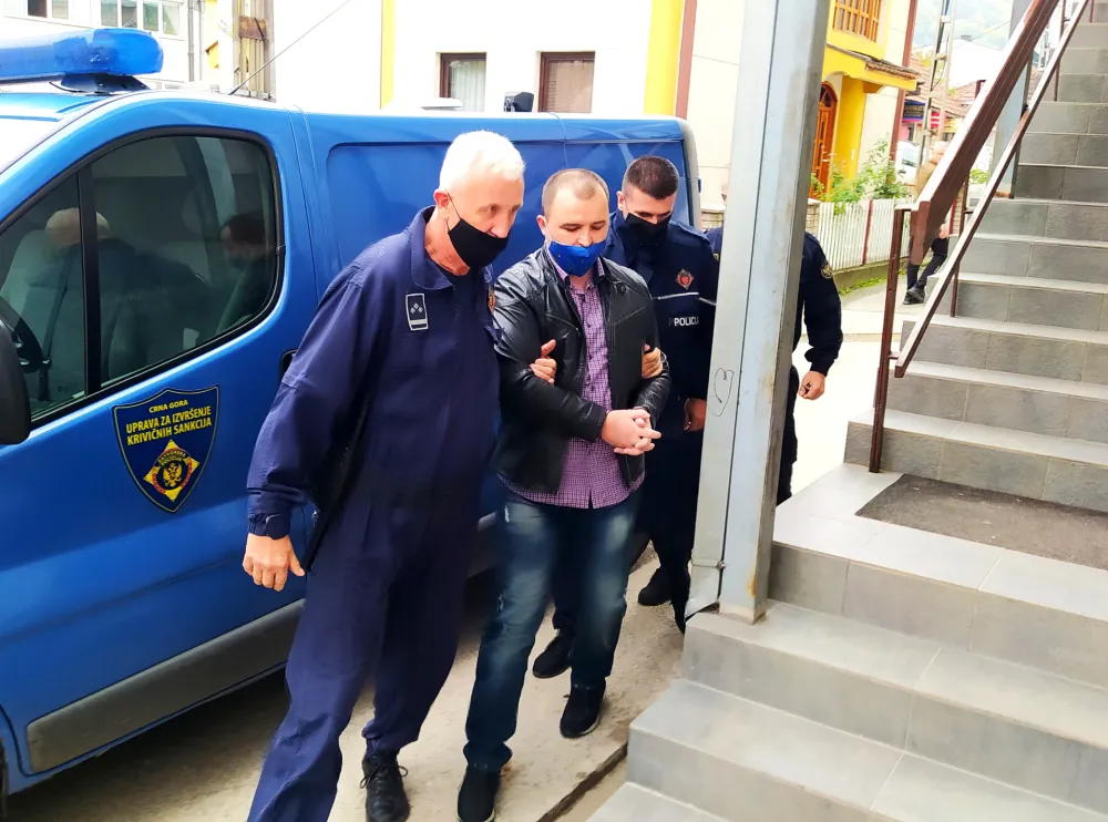 Суђење оптуженом за смрт полицајца: Не признаје убиство