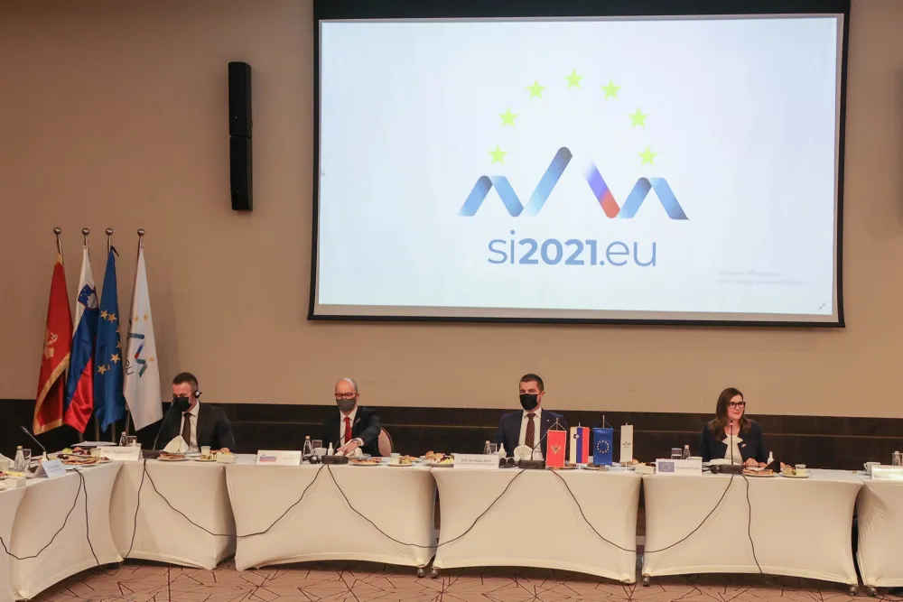 Бечић: Одговорност на онима који одбијају договор