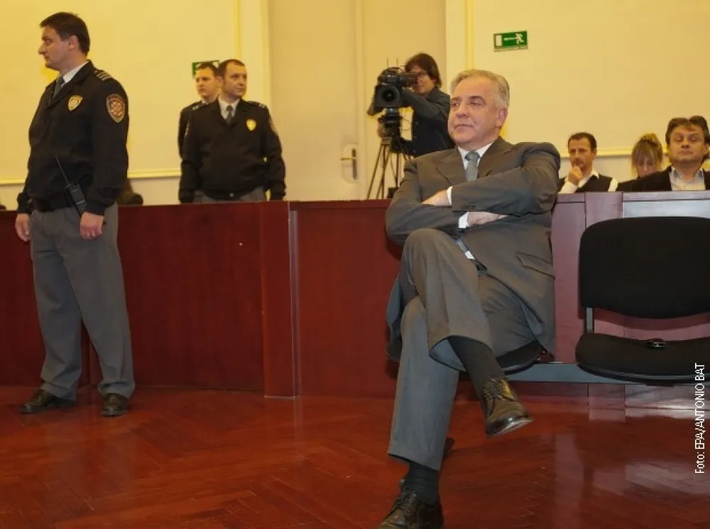 Санадеру једна ослобађајућа пресуда за корупцију