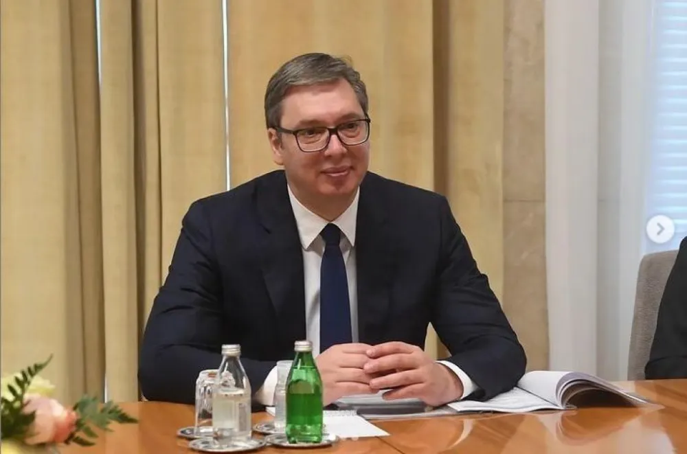 Вучић: Фудбалери показали колико срце имају одлуком да новац поклоне дјеци
