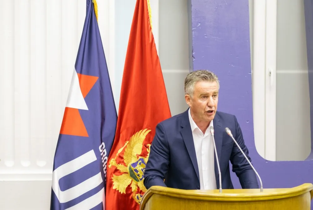 Јанковић: За разлику од Радуновића, рукометашице нас безброј пута учиниле поноснима