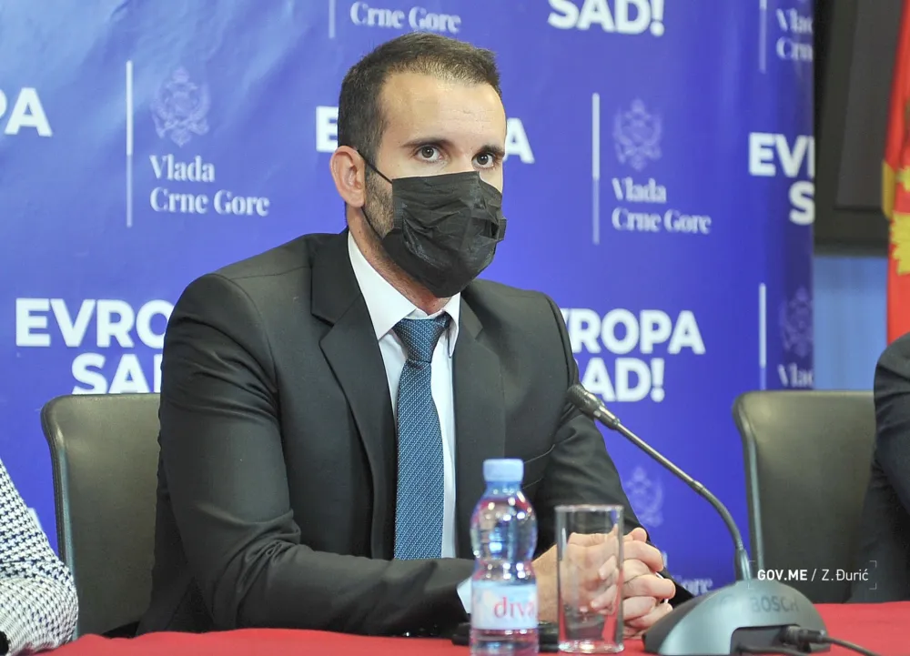Спајић ММФ-у: Немамо времена за губљење, сити смо обећања на дугом штапу