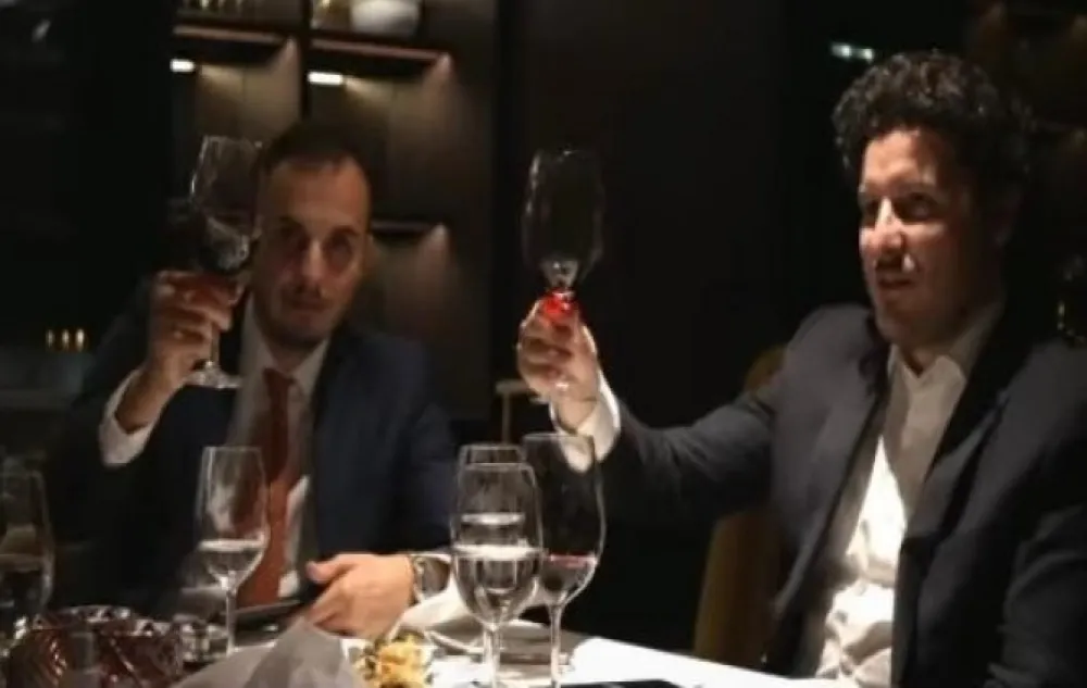 LuX Events: Абазовић био љубазан да прије журке поздрави неке од најпознатијих глумаца, спортиста и музичара