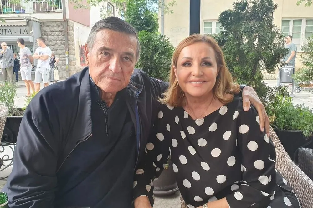 Ана Бекута посветила пјесму Мркоњићу