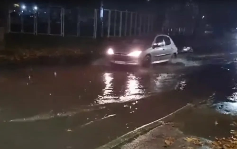 Бањалучка насеља: Зачепљени одводи, излиле се отпадне воде
