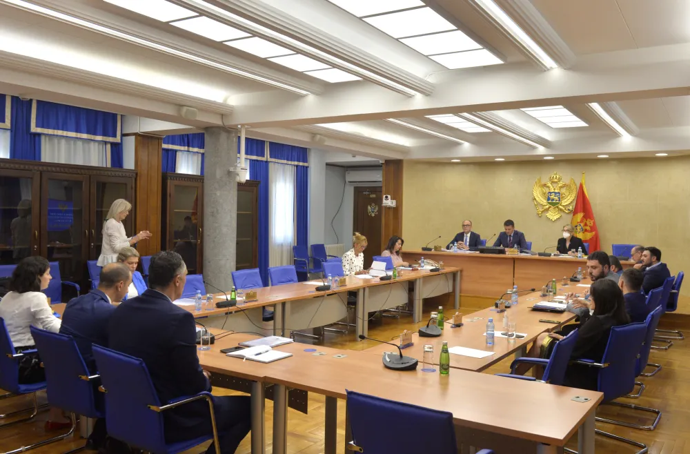 Административни одбор: Опозиција тражи избор предсједника ДИК-а