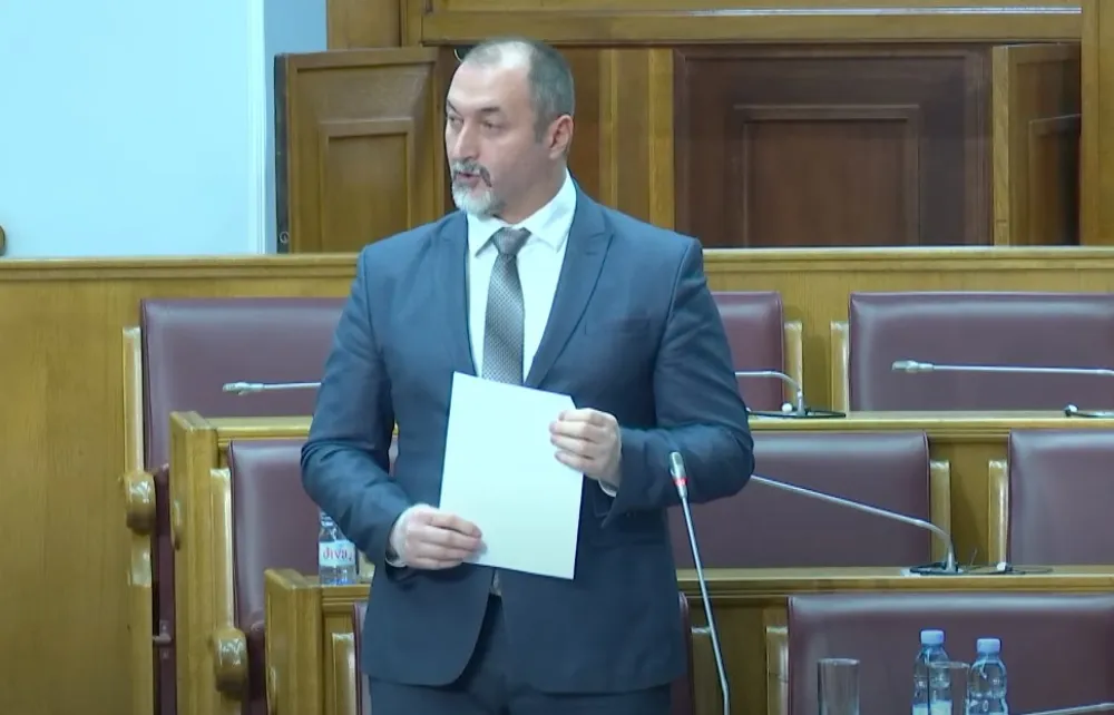 (ВИДЕО) Стијовић: Уговори били улазница у корита ријека ради нелегалне експлоатације шљунка