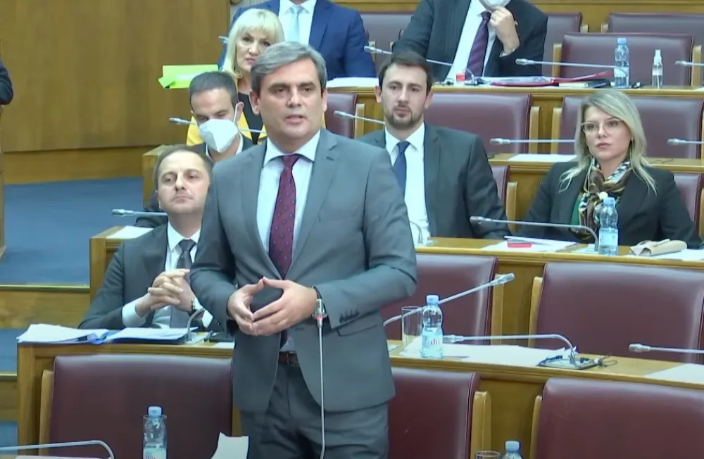 Посланици данас бираjу Ибрахимовића за потпредсjедника