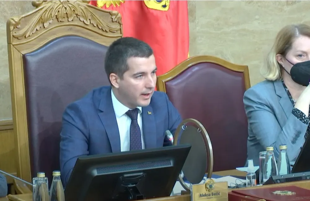 Бечић: Они који су себе представљали као спасиоце, били против устоличења митрополита на Цетињу