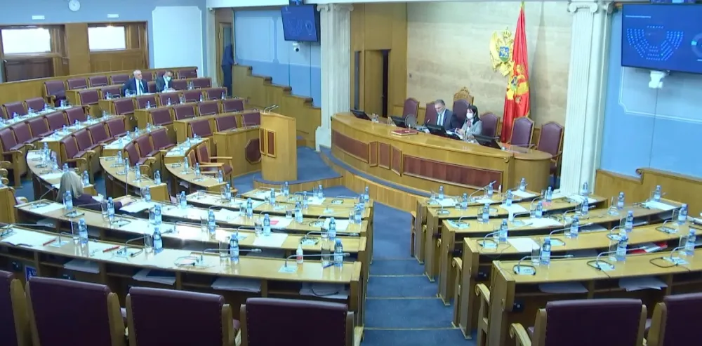 СДП и СД поздравиле потписивање Меморандума између партија