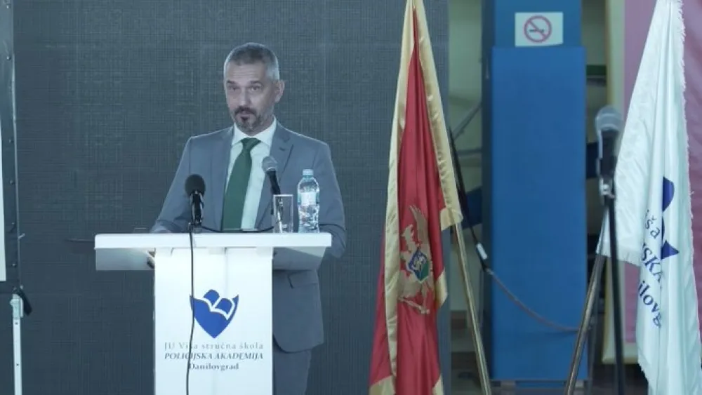 Брђанин: Изградите беспрекорну и успјешну каријеру