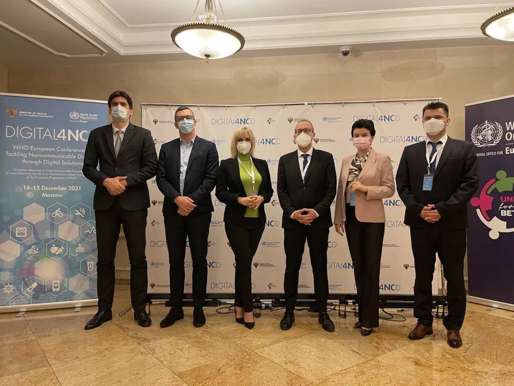 Клуге подржао министарку: Важно да школе остану отворене, паметна одлука о забрани масовних прослава