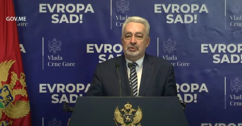 Премијер о меморандуму: Не знам шта да кажем кад ме нико није звао