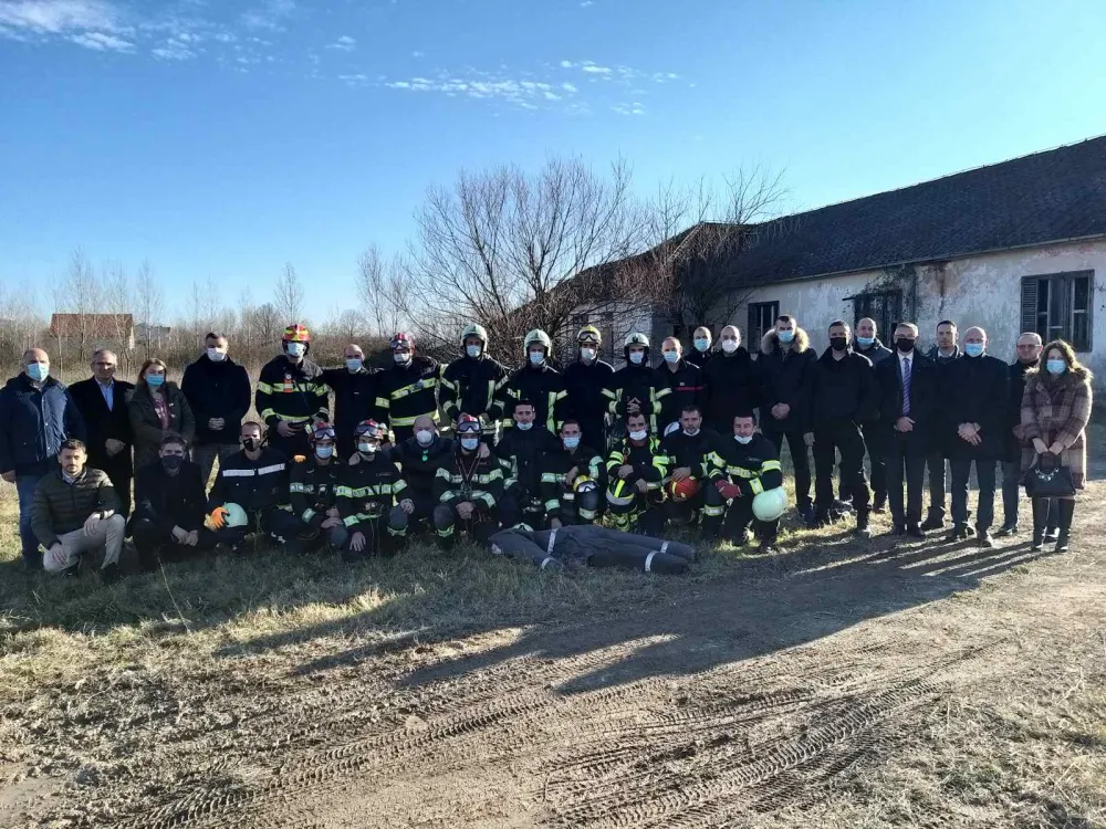 (ФОТО) Реализована обука за трагање и спашавање из рушевина