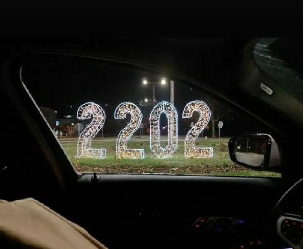 Улцињ увијек испред времена: Дочекујемо ли 2022. или 2202. годину?