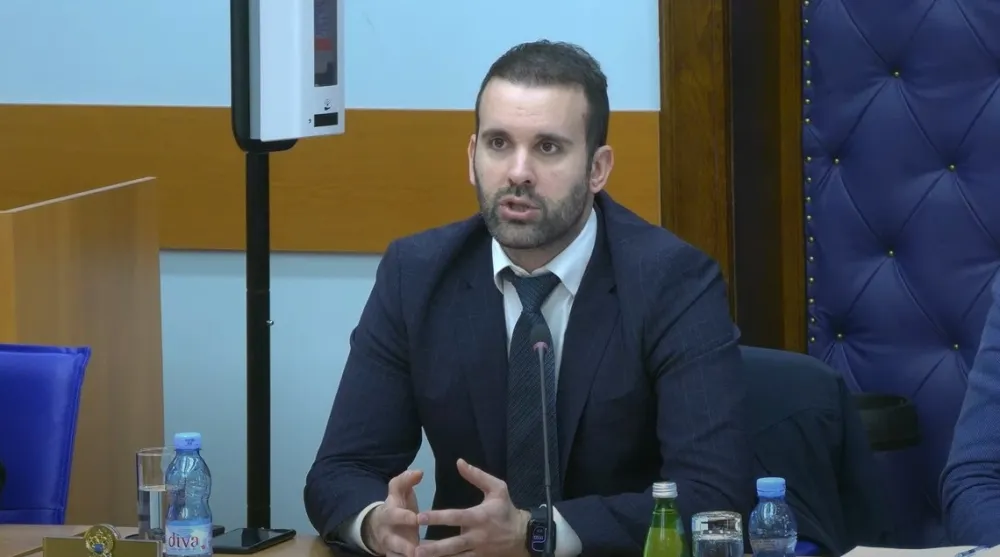 (ВИДЕО) Спајић: Повлачимо амандмане о задужењу али све остале одбијамо