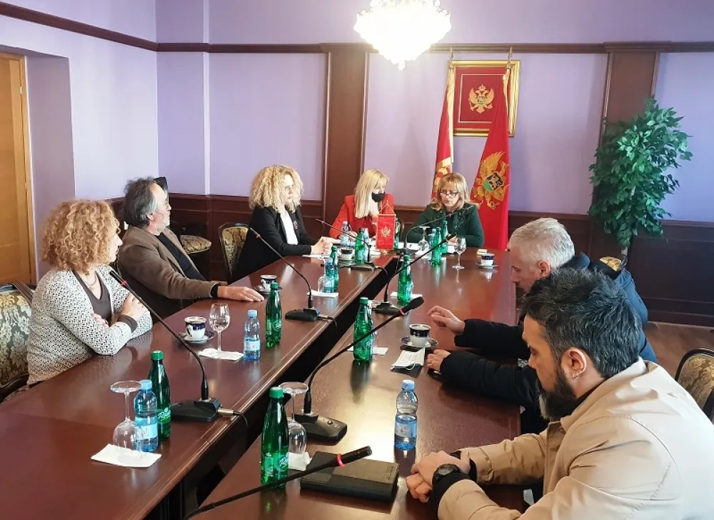 Врховни суд за пооштравање казни у случајевима напада на новинаре