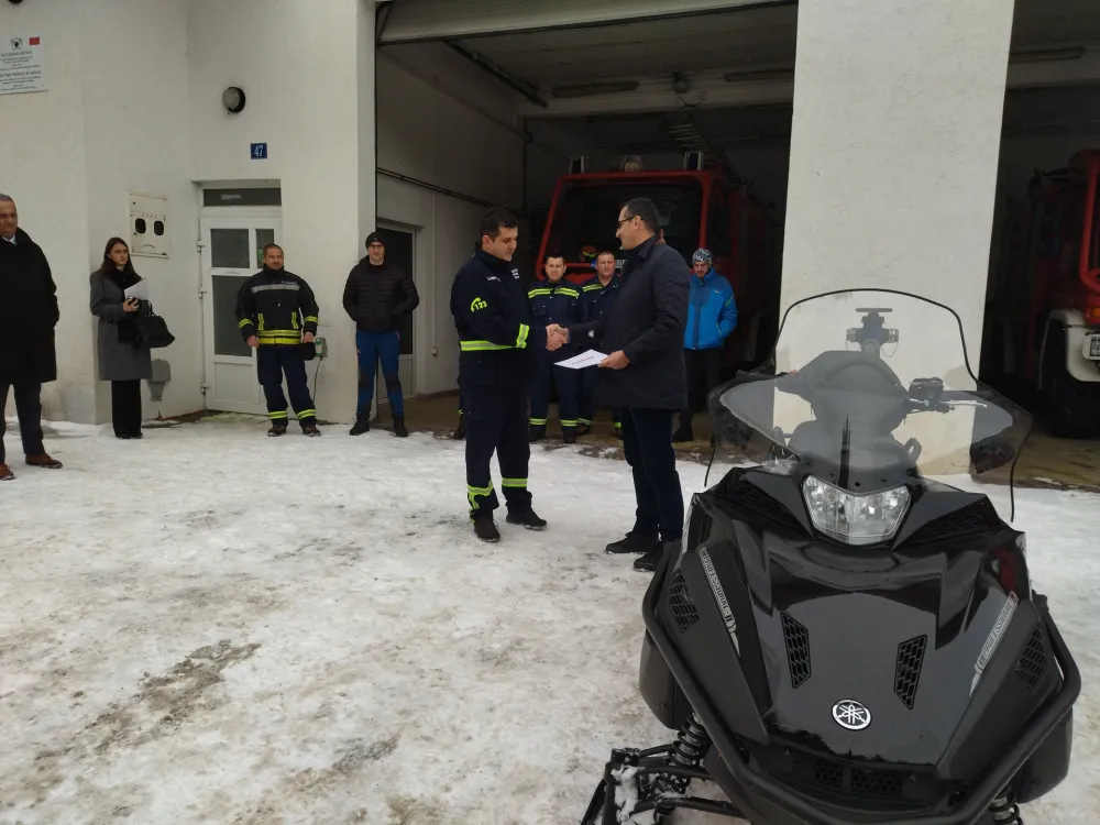 Жабљачка Служба заштите и спасавања добила моторне санке вриједне 16.000 еура