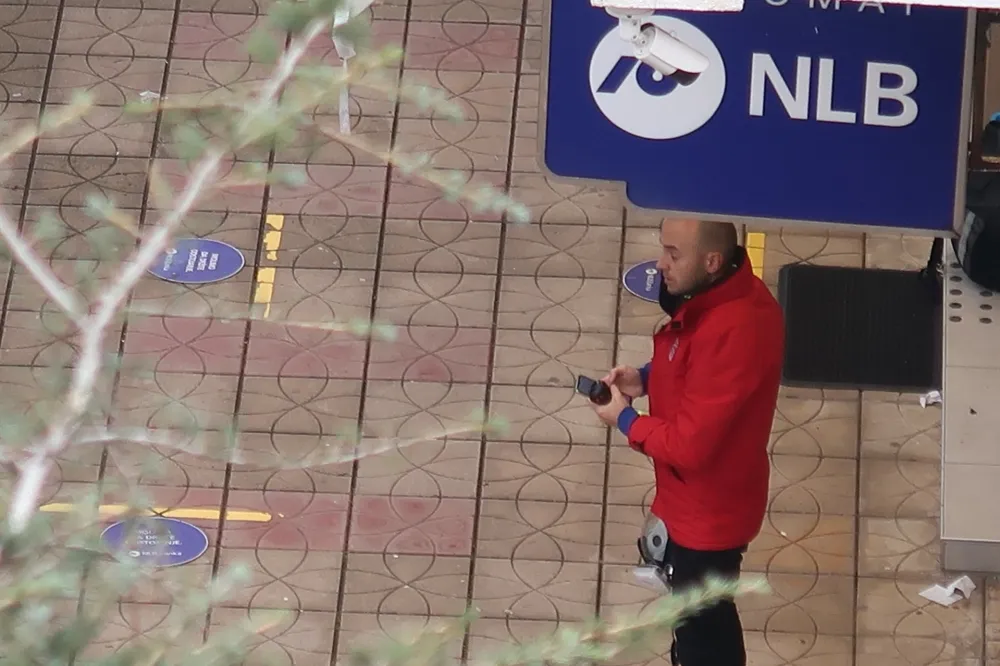 (ВИДЕО/ФОТО) Крај драме у Бару: Бегзић се предао полицији