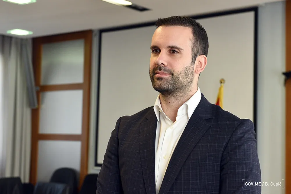 Министарство финансија: &bdquo;Европа сад&ldquo; предвиђа раст зарада и судиjама и тужиоцима