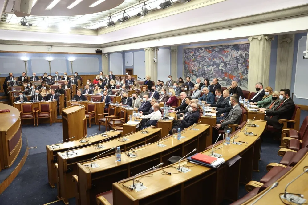 Прочитајте шта су све посланици усвојили на јучерашњој сједници