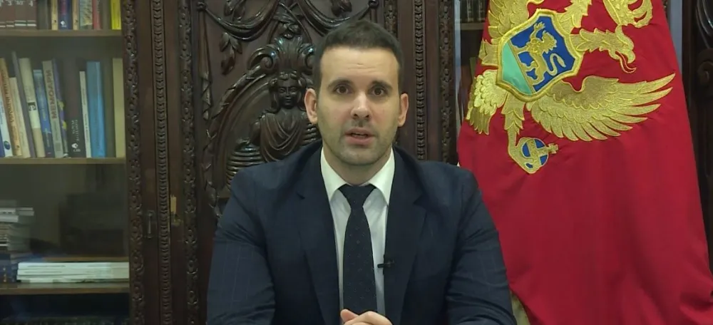 (ВИДЕО) Спајић упутио отворено писмо грађанима: Нека је срећан ваш буџет за 2022. годину!