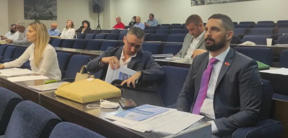 Лековић: Локална власт у Бару годинама пред изборе обећава исте пројекте