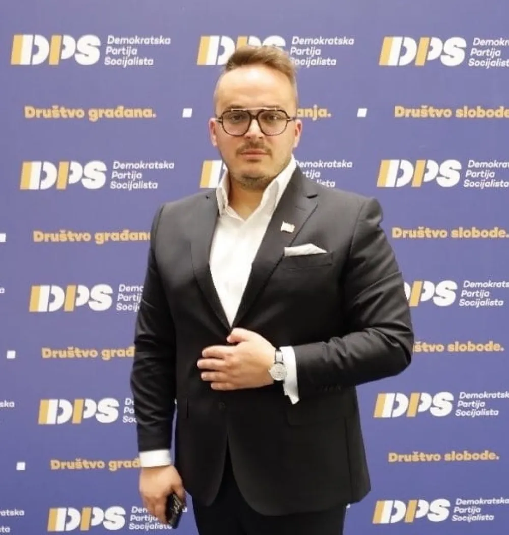 Павићевић: ЦЕДИС да организује дежурства, не да се бави &ldquo;умјетношћу&rdquo;