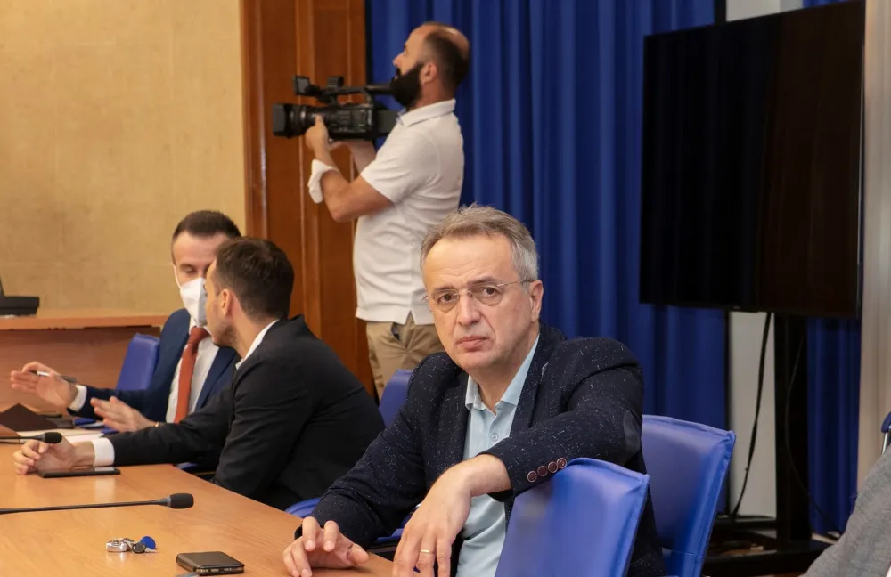 Даниловић за "Дан": Мањинска влада се правити неће без отпора грађана