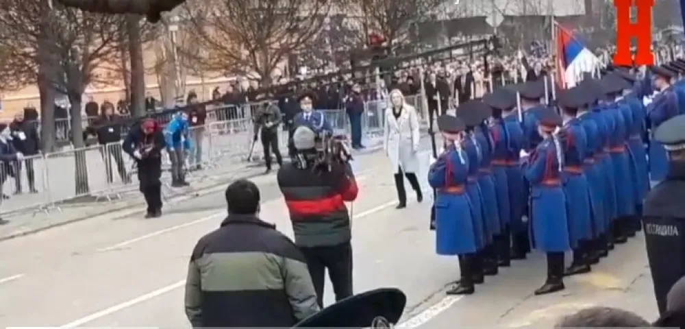 На Тргу Крајине у Бањалуци свечани дефиле са 3.700 учесника