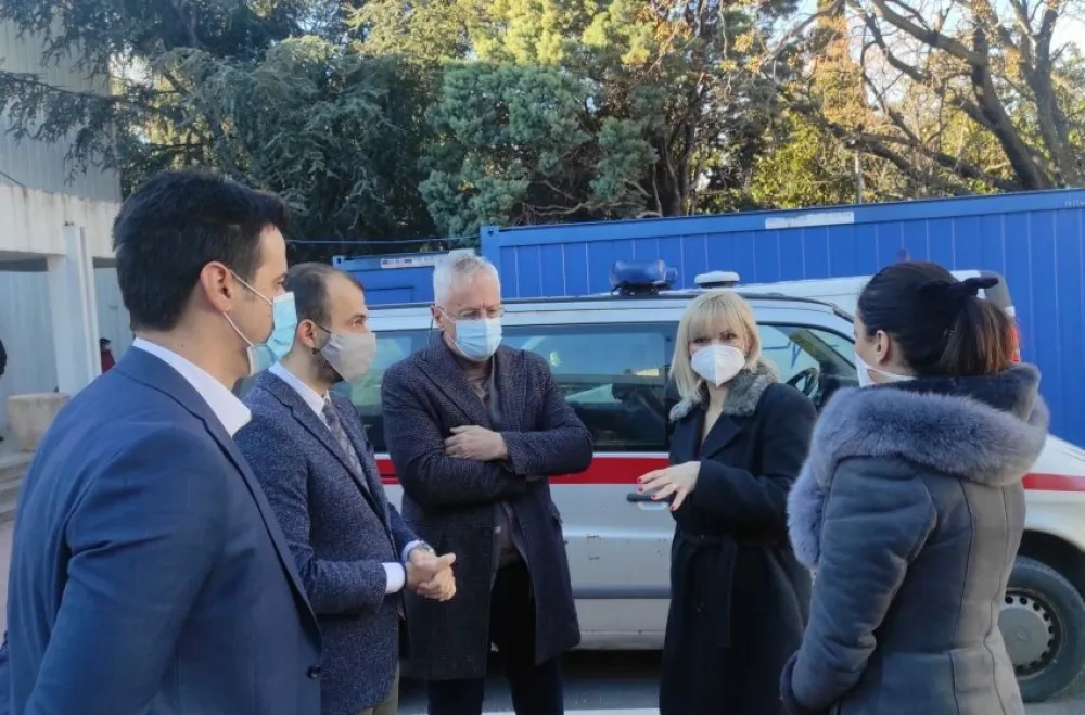 Лука Бар донирала Дому здравља Бар медицинску опрему вриједну 60 хиљада еура