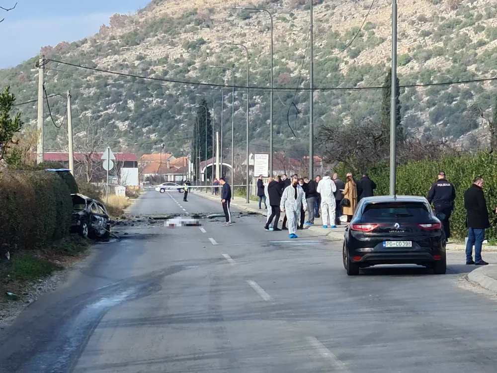 (ВИДЕО) Толоши: У експлозији возила страдао Шаховић