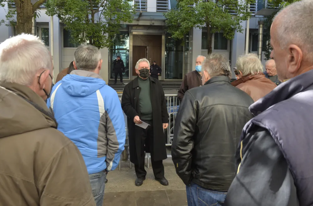 Бивши радници Радоја Дакића јуче обиљежили 13. година од првог протеста, чека се одлука Уставног суда
