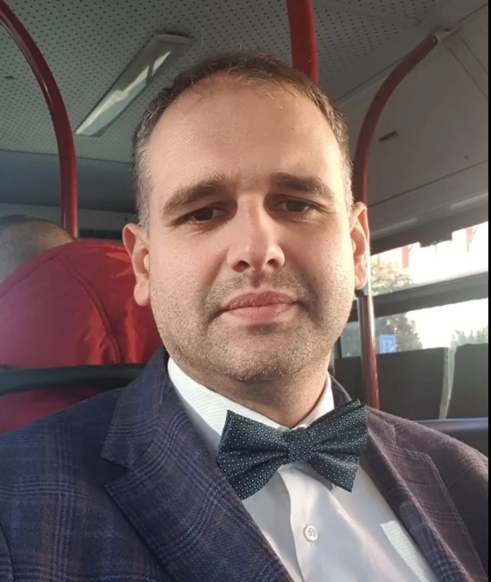Радојевић: Обуставите тестирање, самоизолацију и укините мјере јер омикрон то дозвољава