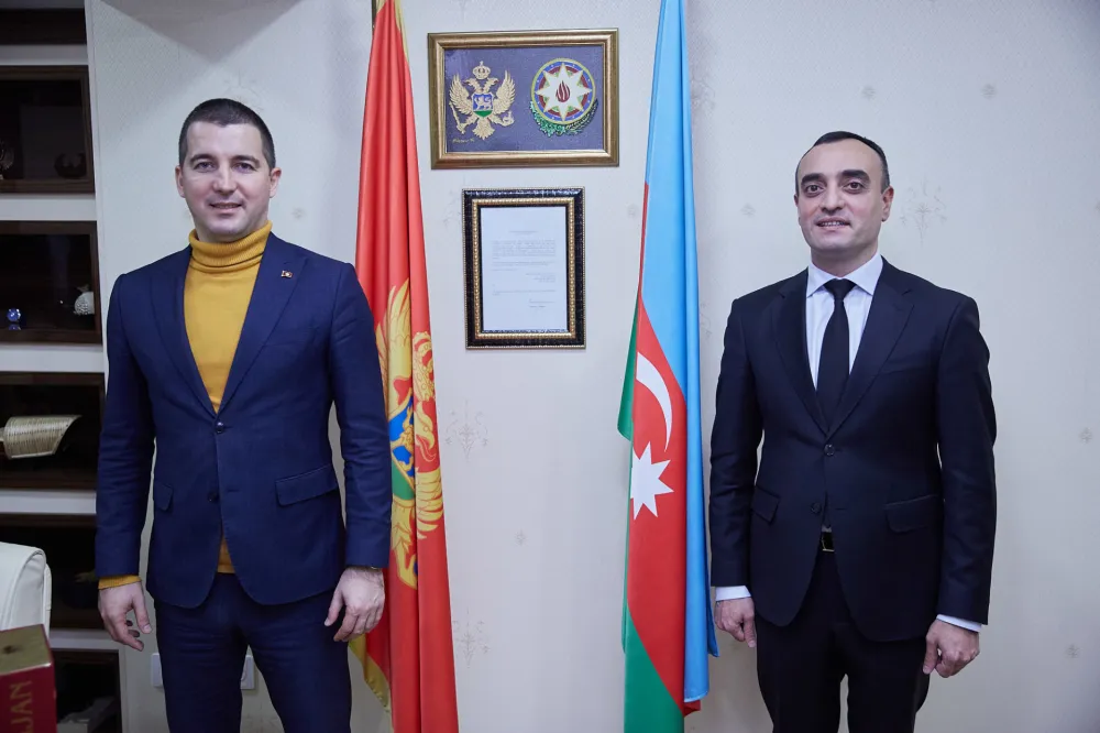 Бечић посјетио почасни конзулат ЦГ у Азербејџану и НВО Интернационални центар "Низами Гањави"