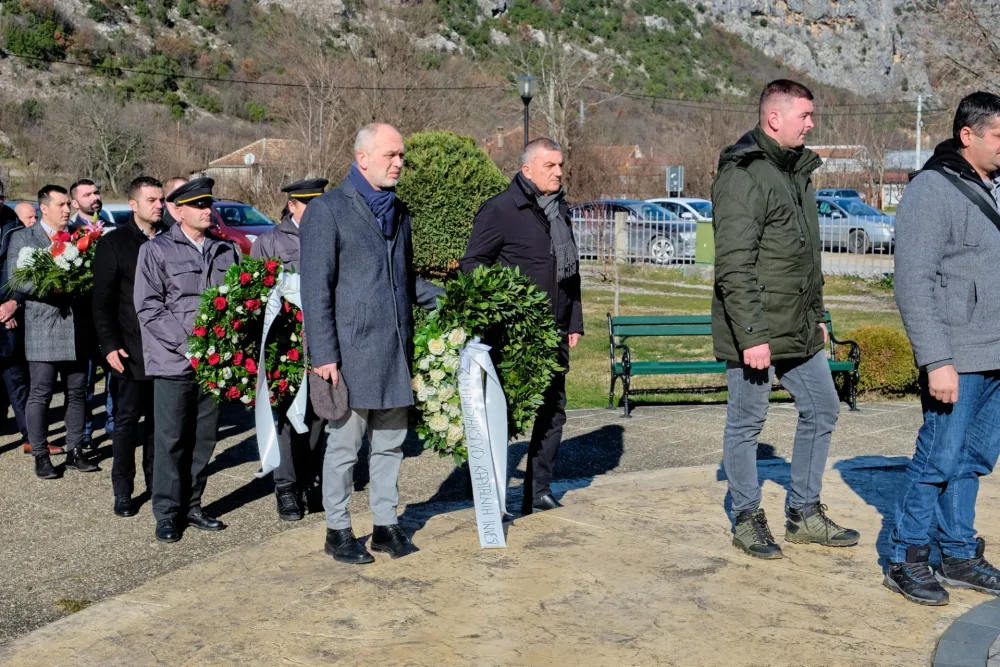 Бојанић одао почаст страдалима у несрећи на Биочу