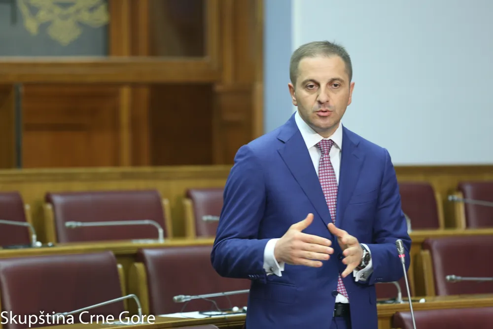 (ВИДЕО) Шеховић: Најтрагичније што је Братић добила прилику да шовинистичка увјерења претвара у политику