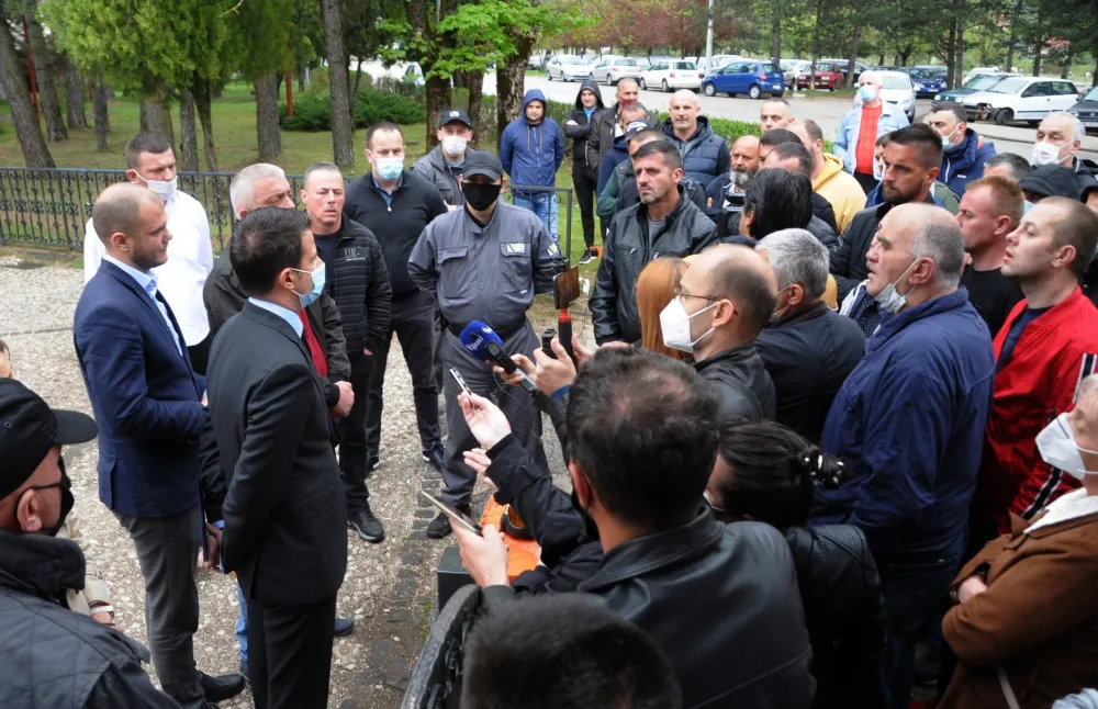 Не назире се обнављање производње: ​Агонија 270 радника жељезаре "Тошчелик" траје скоро годину