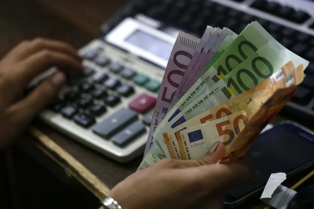 Минималне плате у ЕУ: У 13 држава мање од 1.000 еура, Бугарска на зачељу