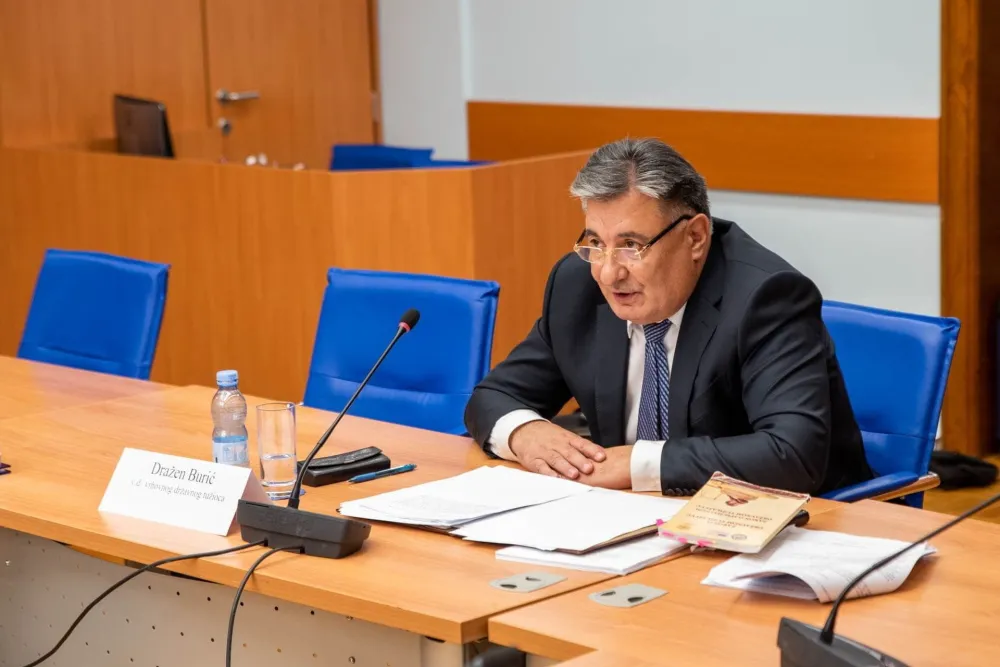 Buric tvrdi da nema ovlascenja da dostavi izvjestaje