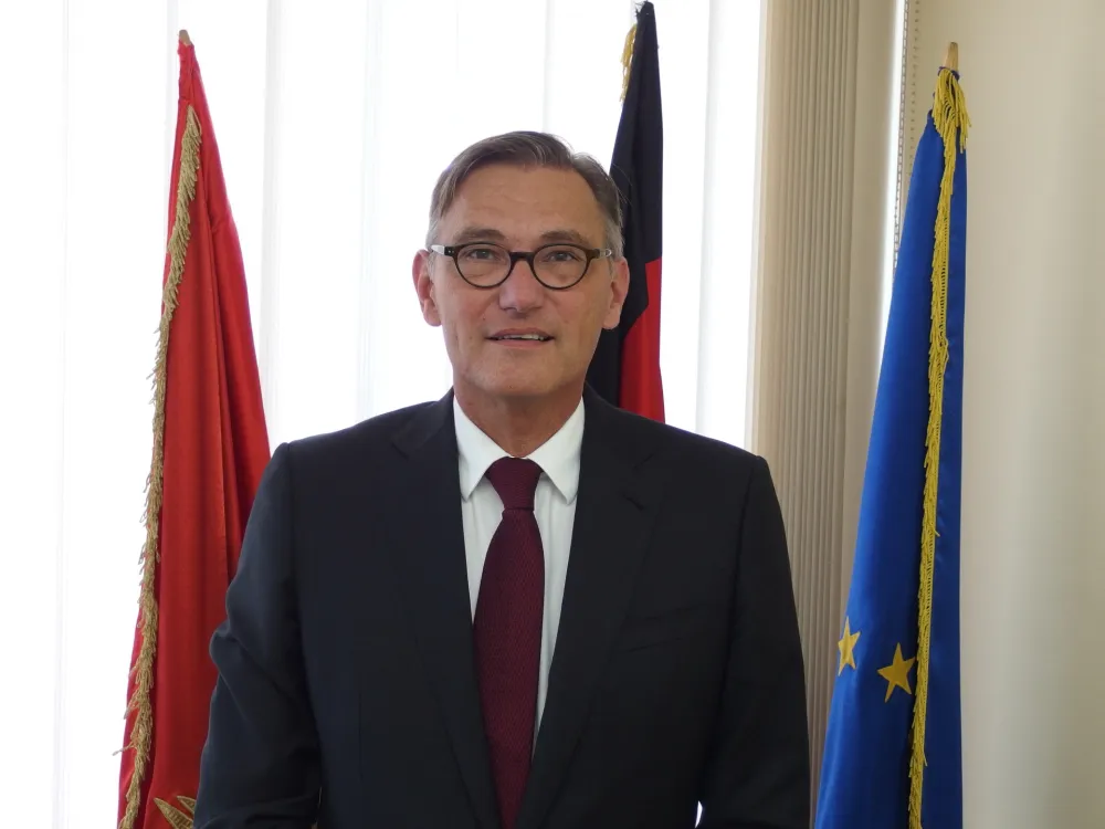 Роберт Вебер