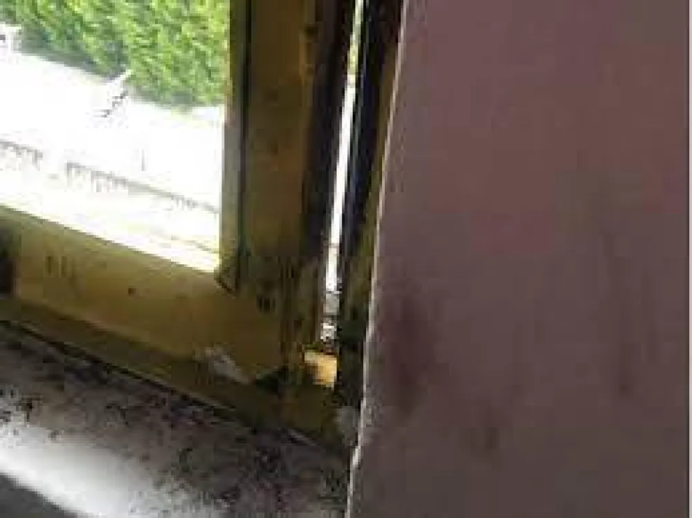 Сломљена браварија у Дому за учленбике у Бару