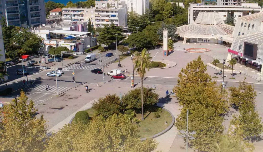 Трг у Бару