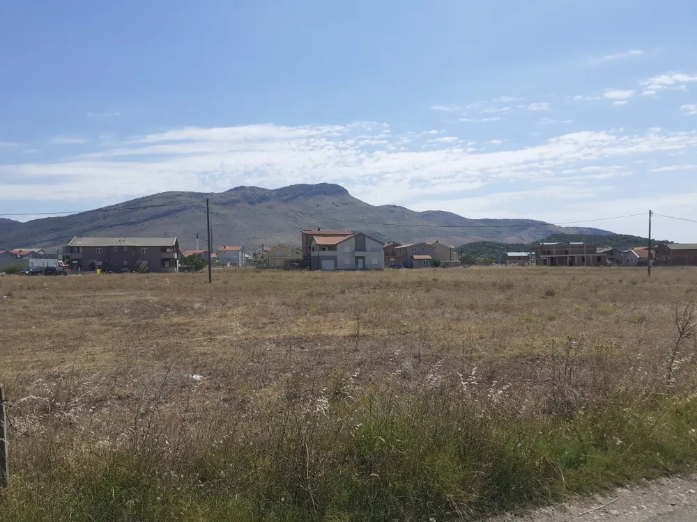 Ове године откуп парцеле и пројекат за школу на Карабушком пољу