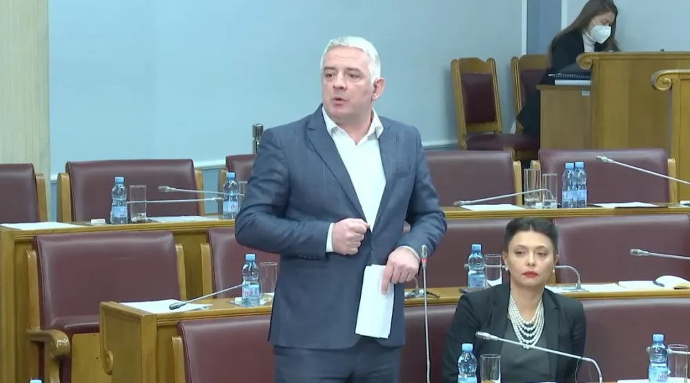 Јован Вучуровић