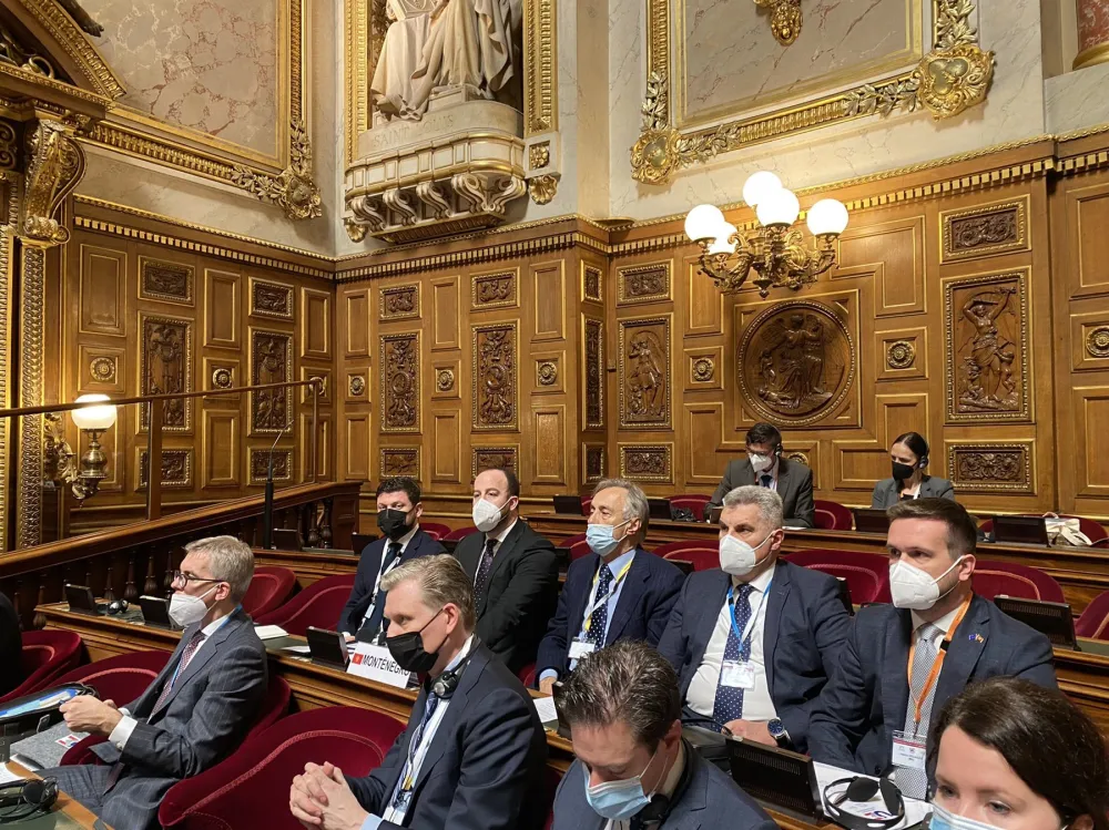 Посланици у Паризу на Интерпарламентарној скупштини