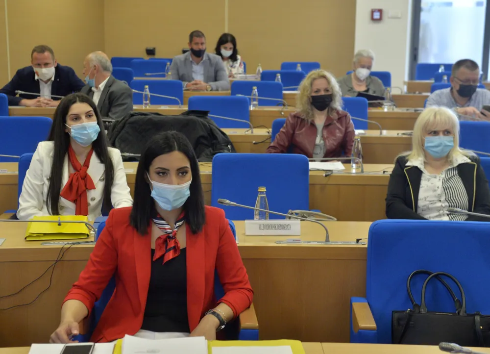 Дефинисан програм рада Скупштине Главног града: Спремиће одлуку о кућном реду у зградама