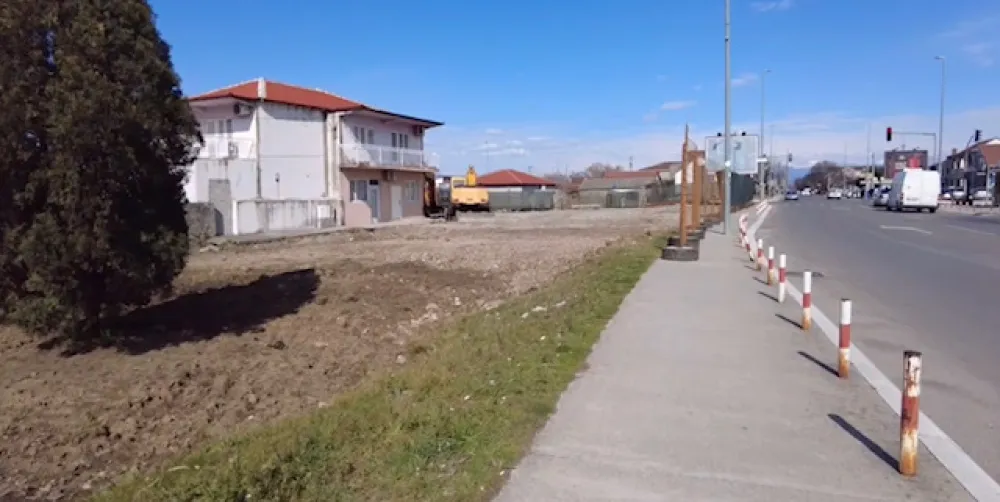 (ВИДЕО) Анови добијају парк, струка, грађани и одборници истичу: Фонтана не чини трг