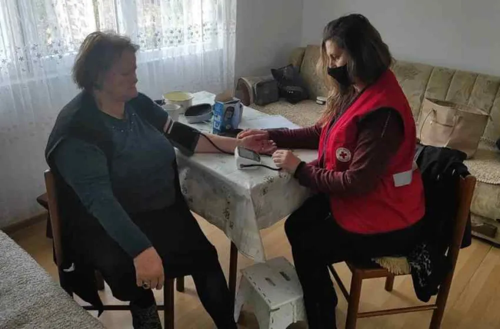 ЦРВЕНИ КРСТ ОРГАНИЗУЈЕ ОБУКУ ЗА ГЕРОНТО ДОМАЋИЦЕ